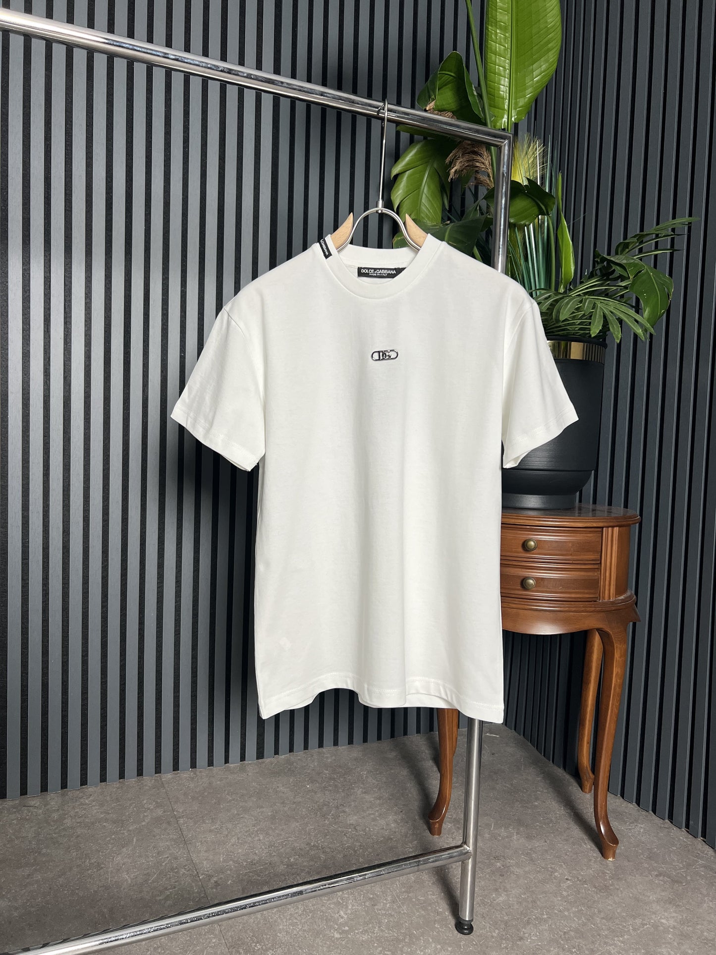 DG Metal Logo White Tshirt For Men