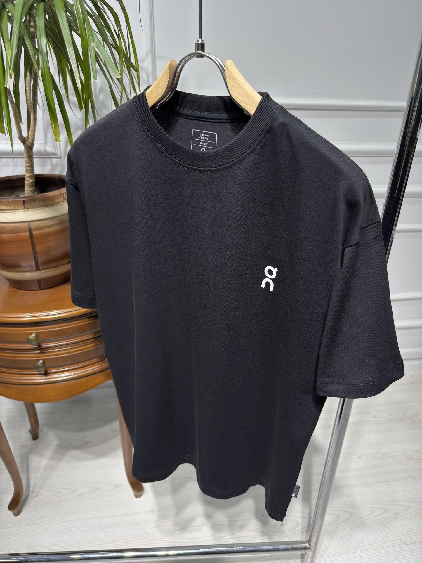 On Black Relaxed-fit Tshirt For Men
