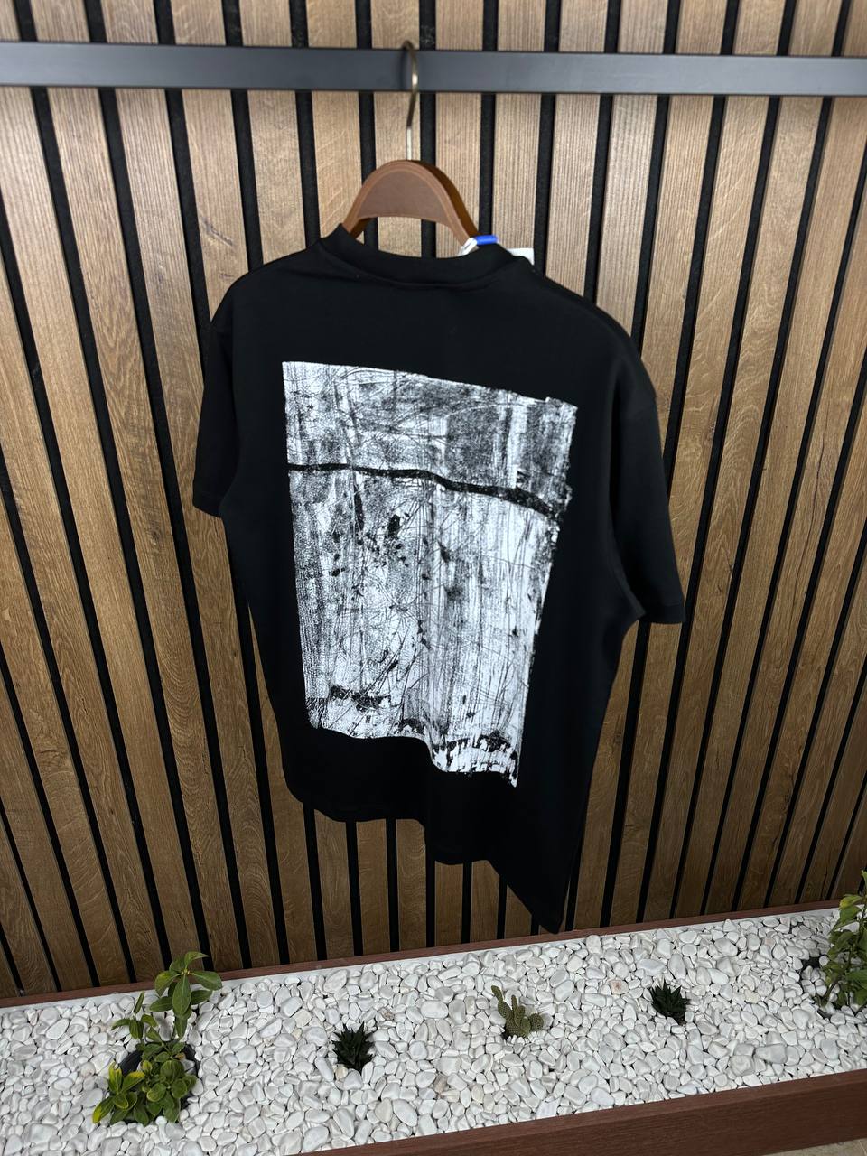 Scratch-Print Black Tshirt For Men