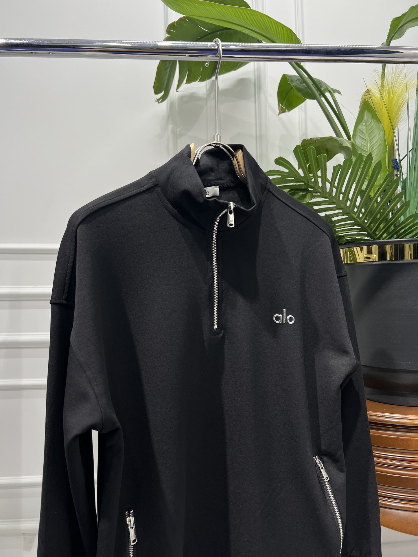 Alo half zipper black relaxed-fit sweatshirt for men