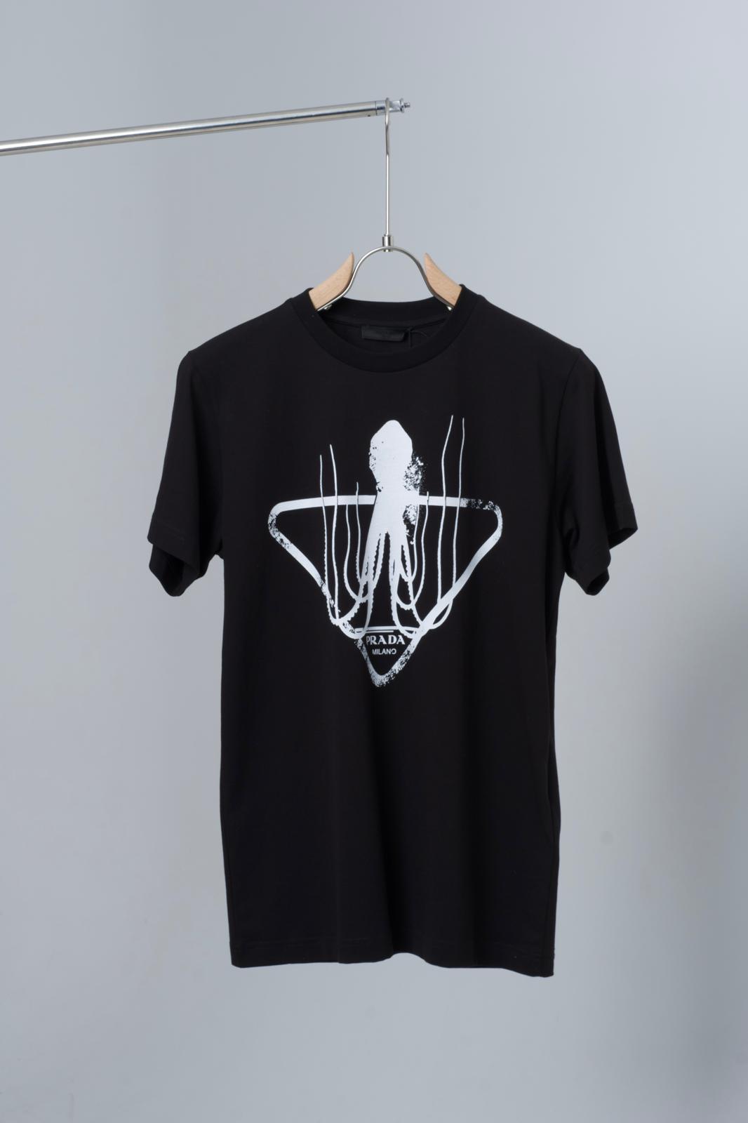 Octopus Logo Printed Black Tshirt For Men