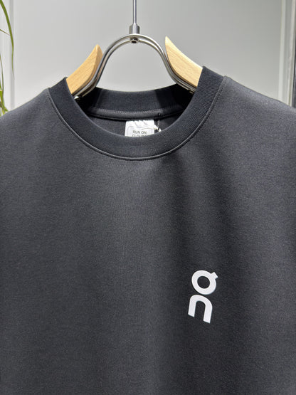 On Reflective Logo Two-Pieces Set For Men