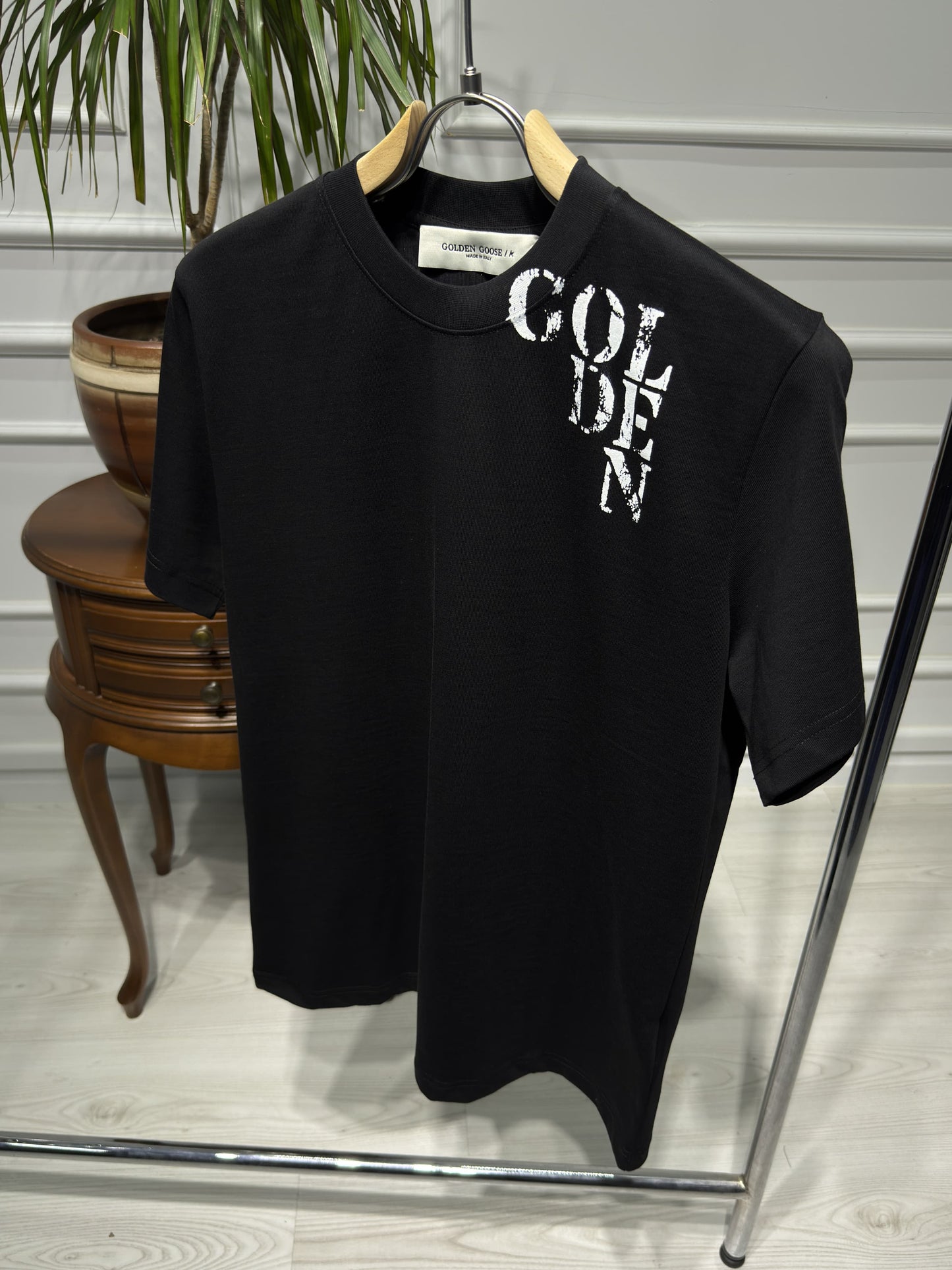 GOLDEN Printed Logo Black Tshirt For Men