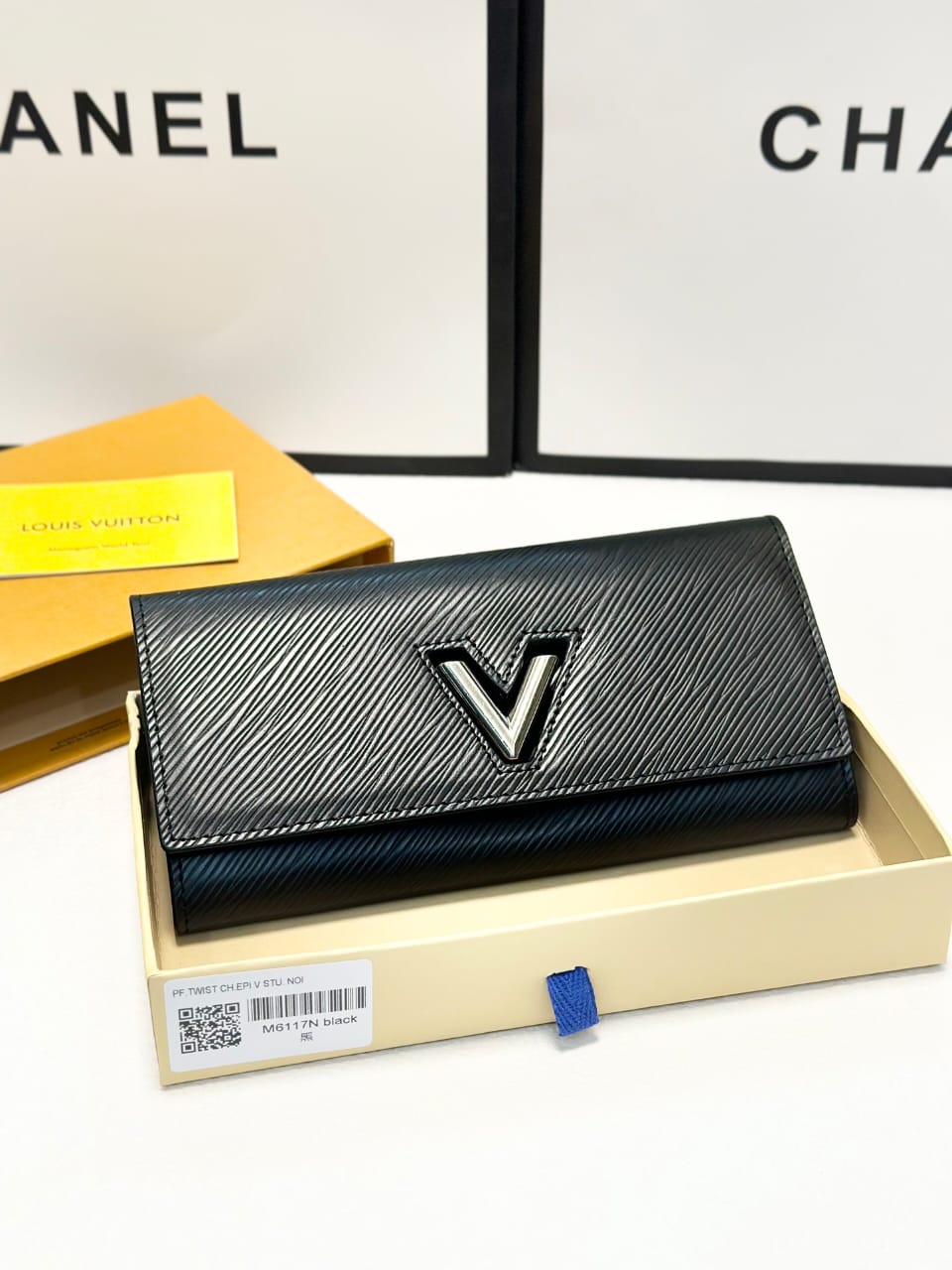 LV Black Wallet