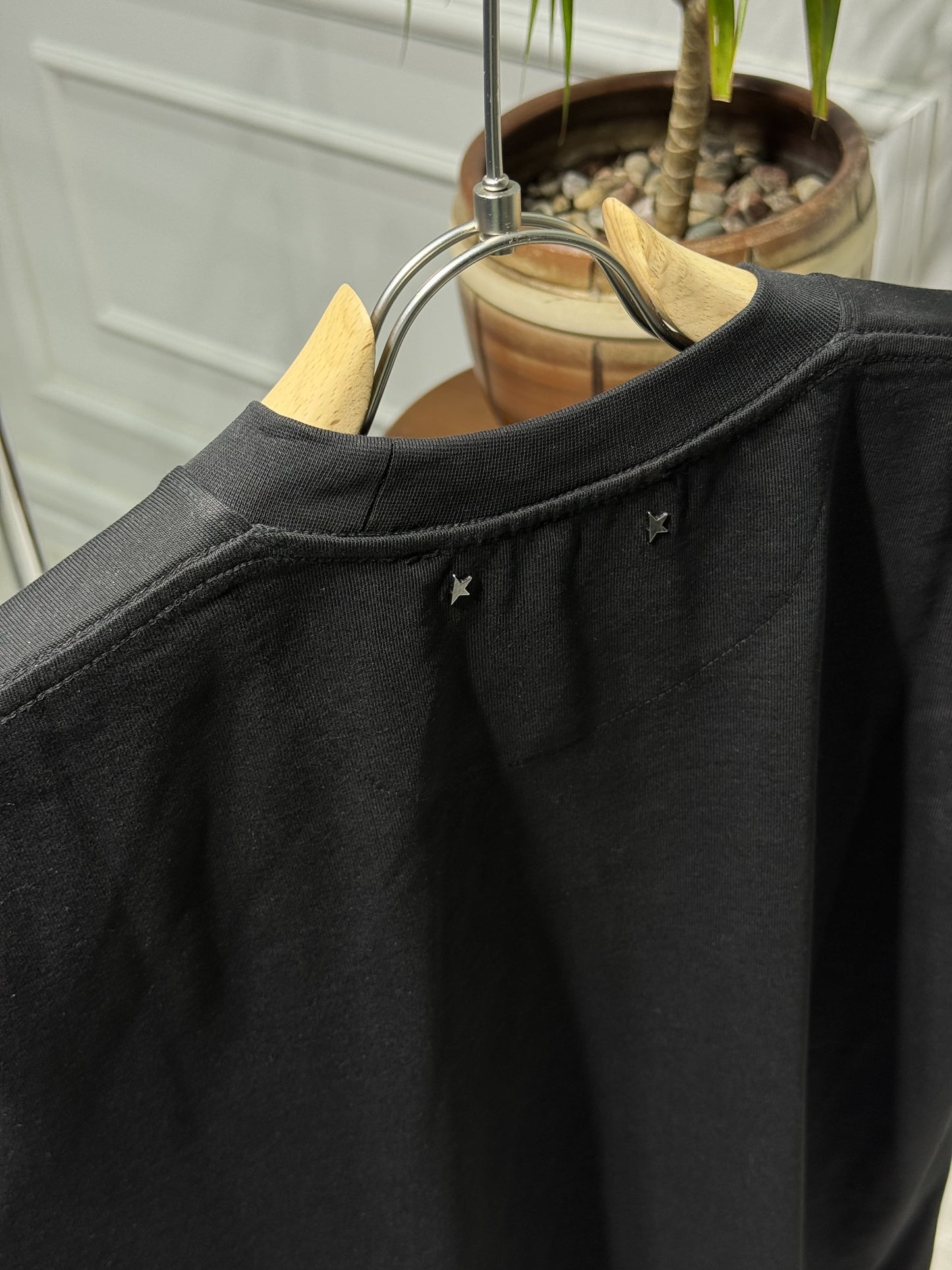 GOLDEN Printed Logo Black Tshirt For Men