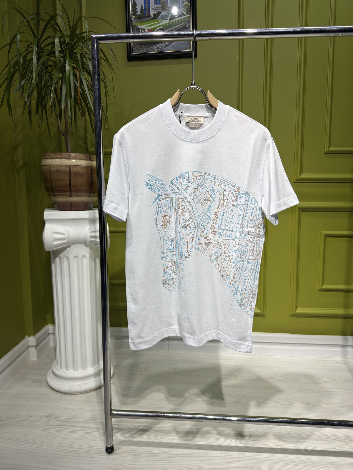 Quadrige Embroidered logo White Tshirt For Men