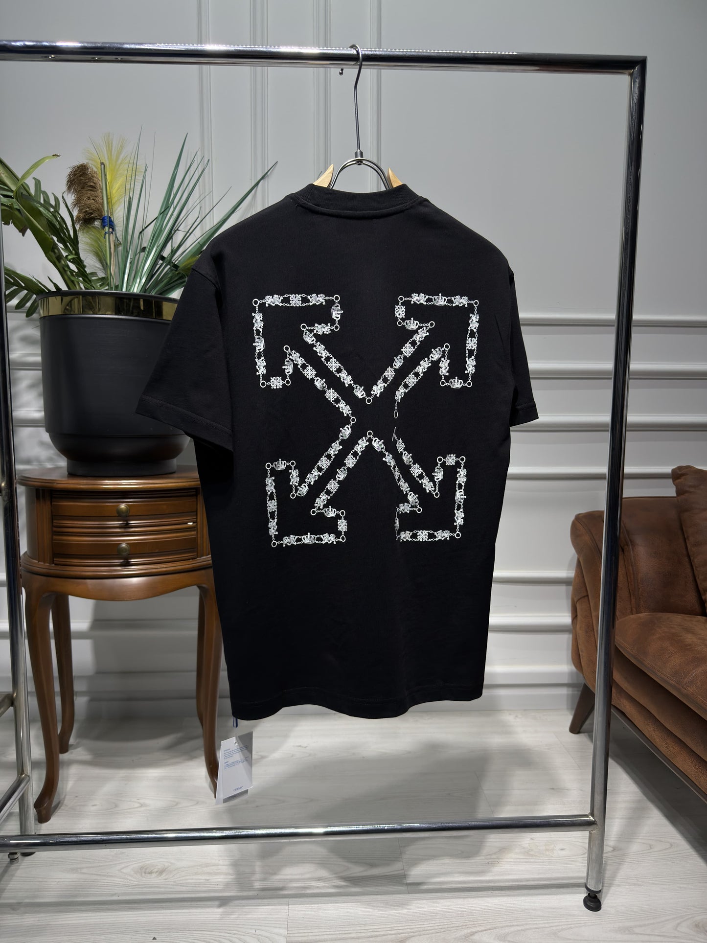 Chain Arrow Black Tshirt For Men
