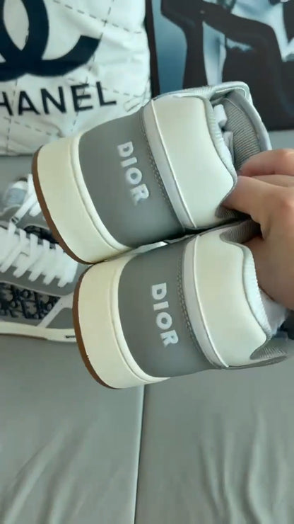 B27 Uptown Low-Top Sneaker