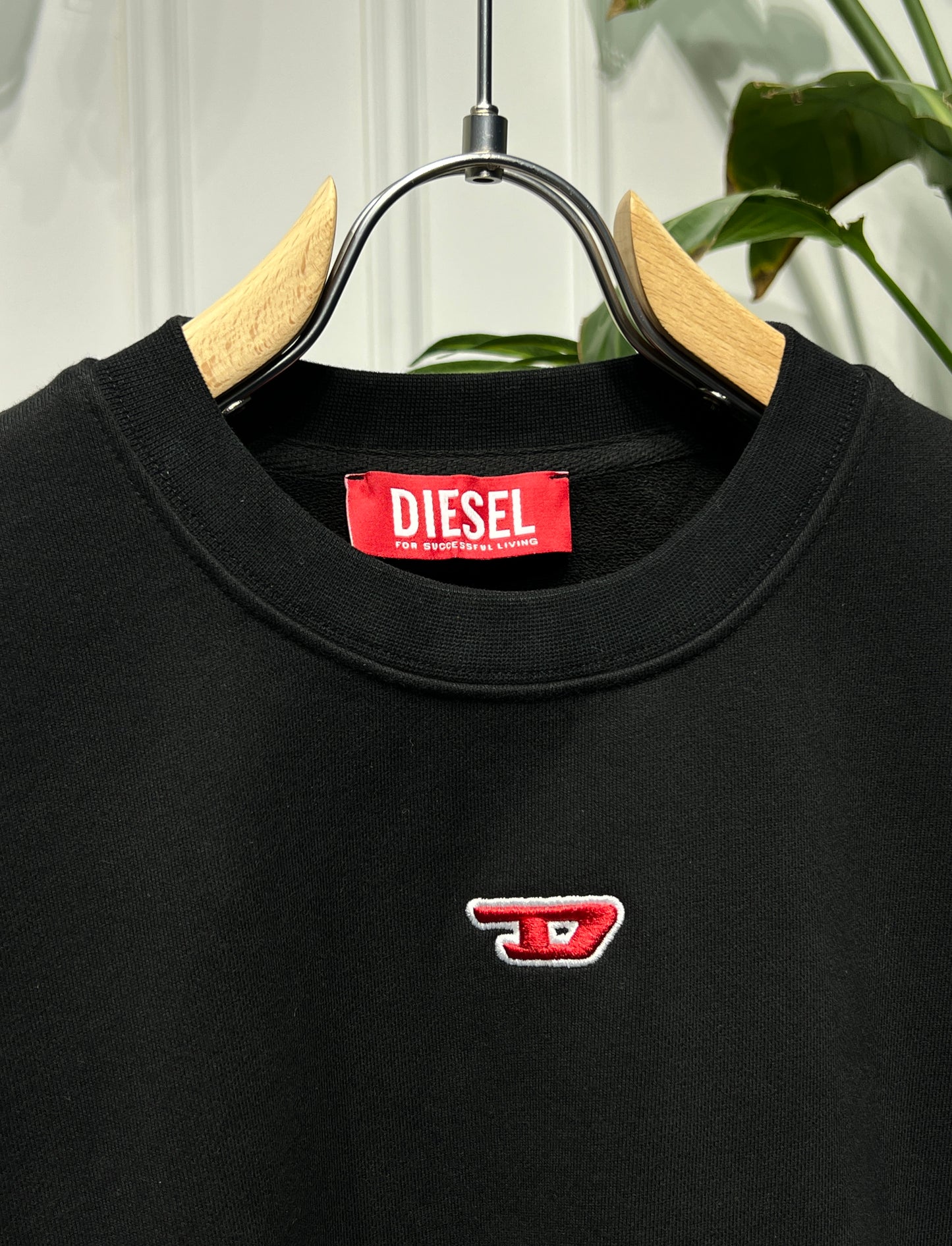 Embroidered logo Black Sweatshirt For Men