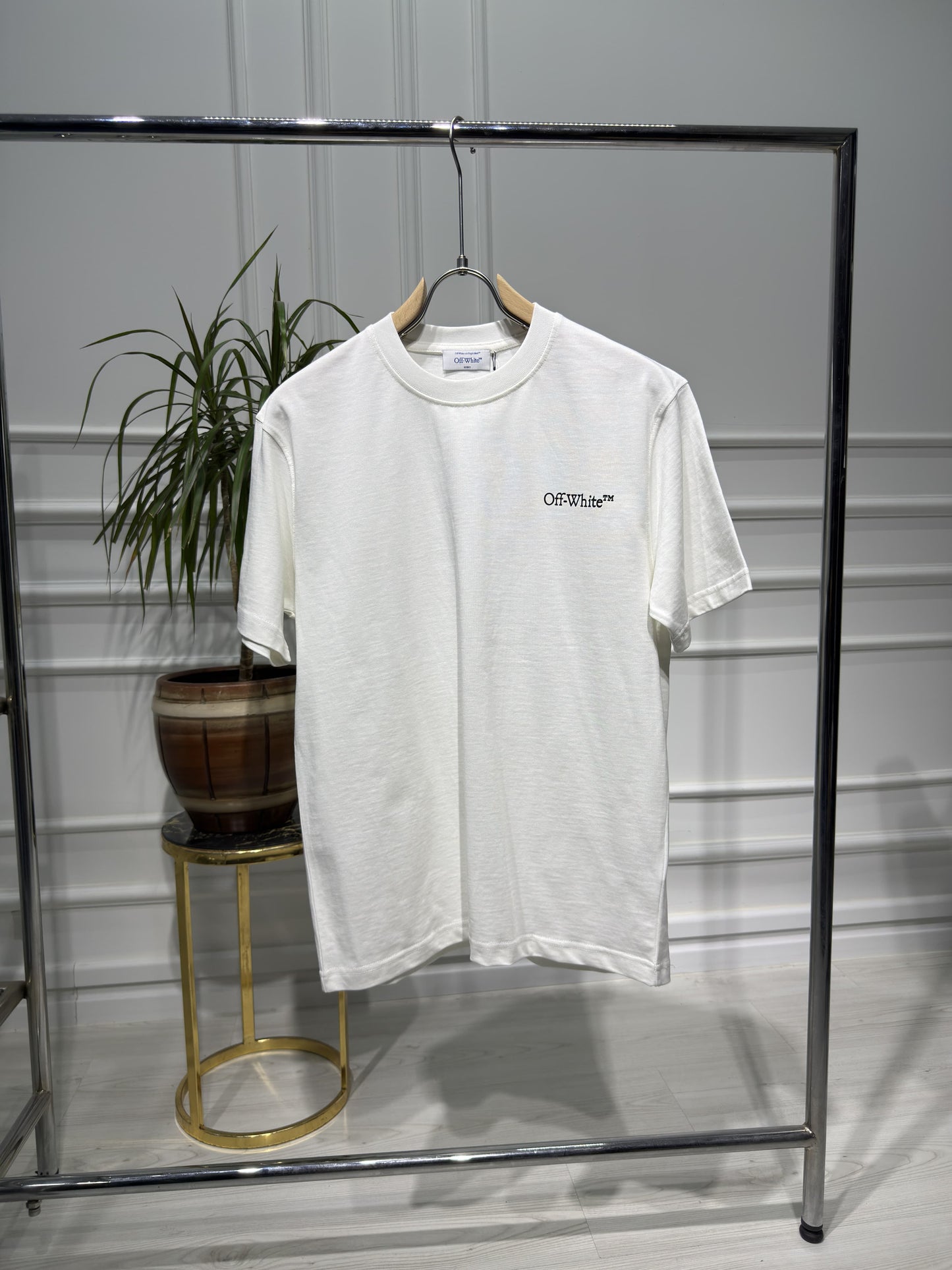 Metal Arrow printed Logo White Tshirt For Men