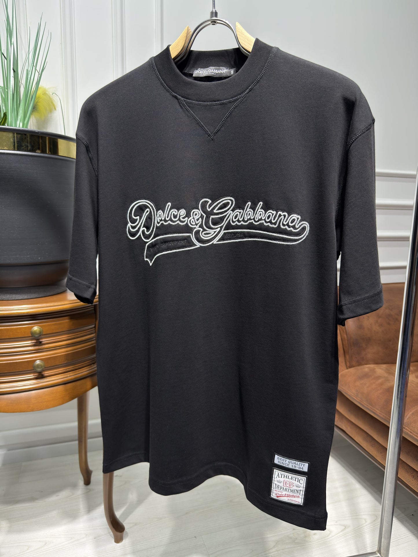 DG Black Relaxed fit Tshirt With Embroidery For Men