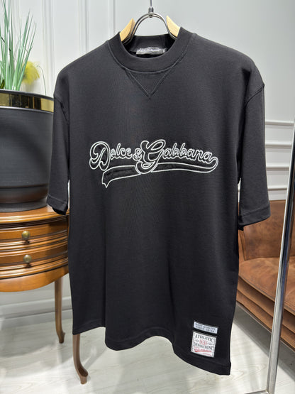 DG Black Relaxed fit Tshirt With Embroidery For Men