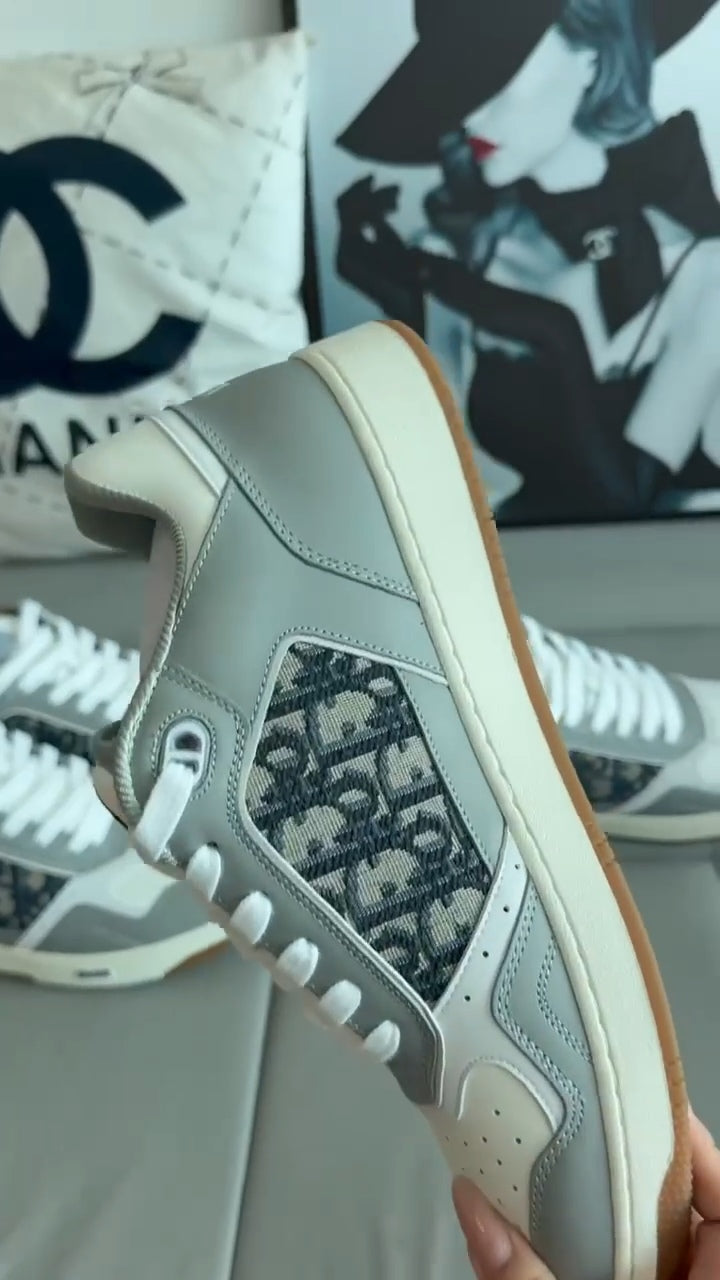 B27 Uptown Low-Top Sneaker