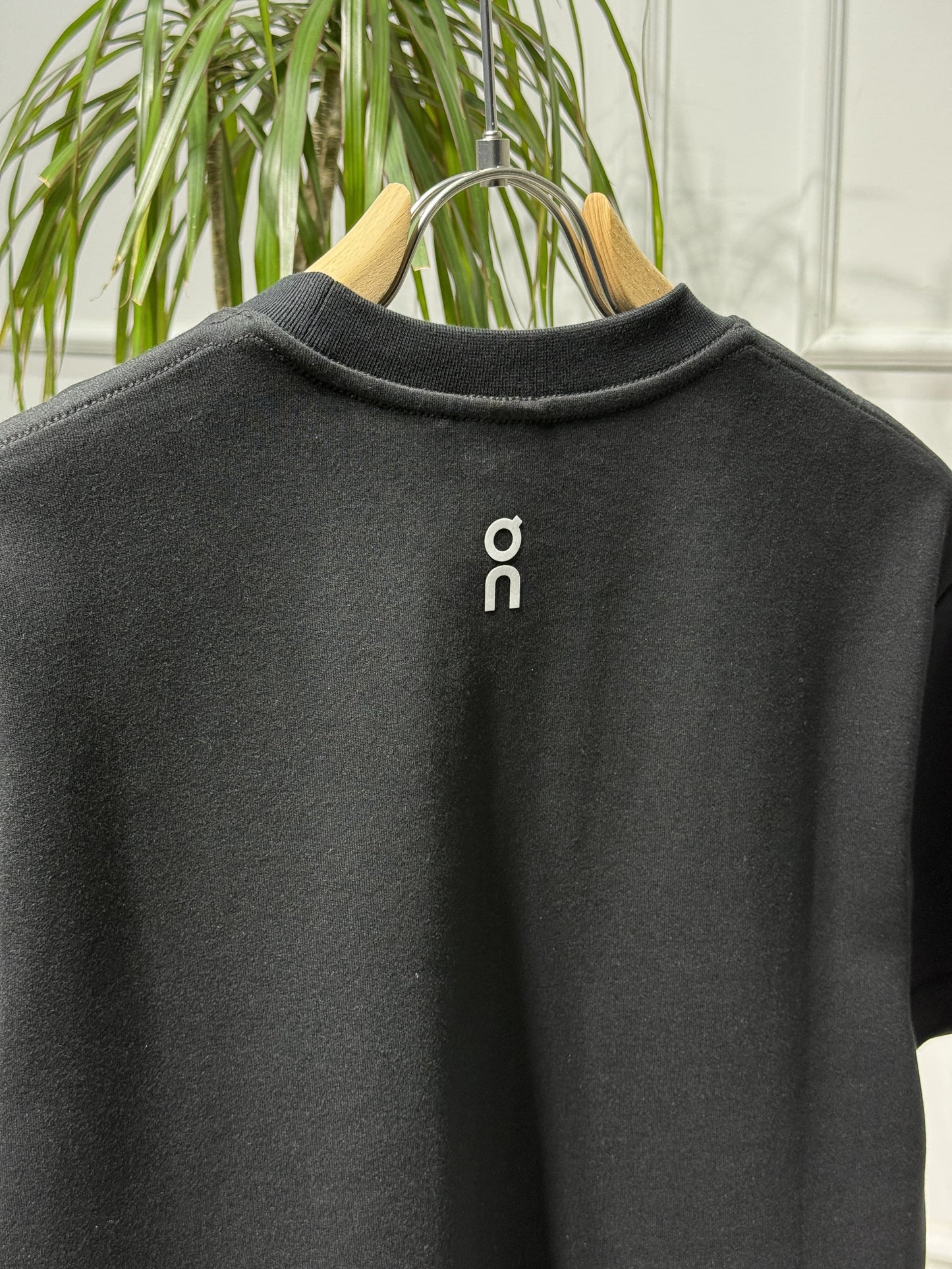 On Reflective Logo Two-Pieces Set For Men